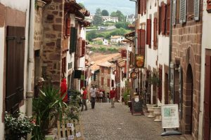 Lee más sobre el artículo Como llegar a Saint Jean Pied de Port: La entrada del camino de Santiago