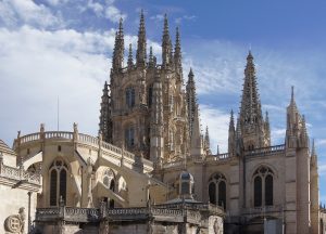 Lee más sobre el artículo La majestuosidad de la Catedral de Burgos, Patrimonio de la Humanidad en el Camino de Santiago