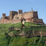 Descubre la historia del Castillo de Monzón en el Camino de Santiago