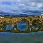 Historia del Puente de Puente la Reina en el Camino de Santiago