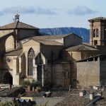 Descubre la belleza de la Iglesia de San Miguel en Estella en tu camino de Santiago