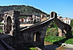 Lee más sobre el artículo Descubre la leyenda del Puente del Diablo en Martorell en el Camino de Santiago